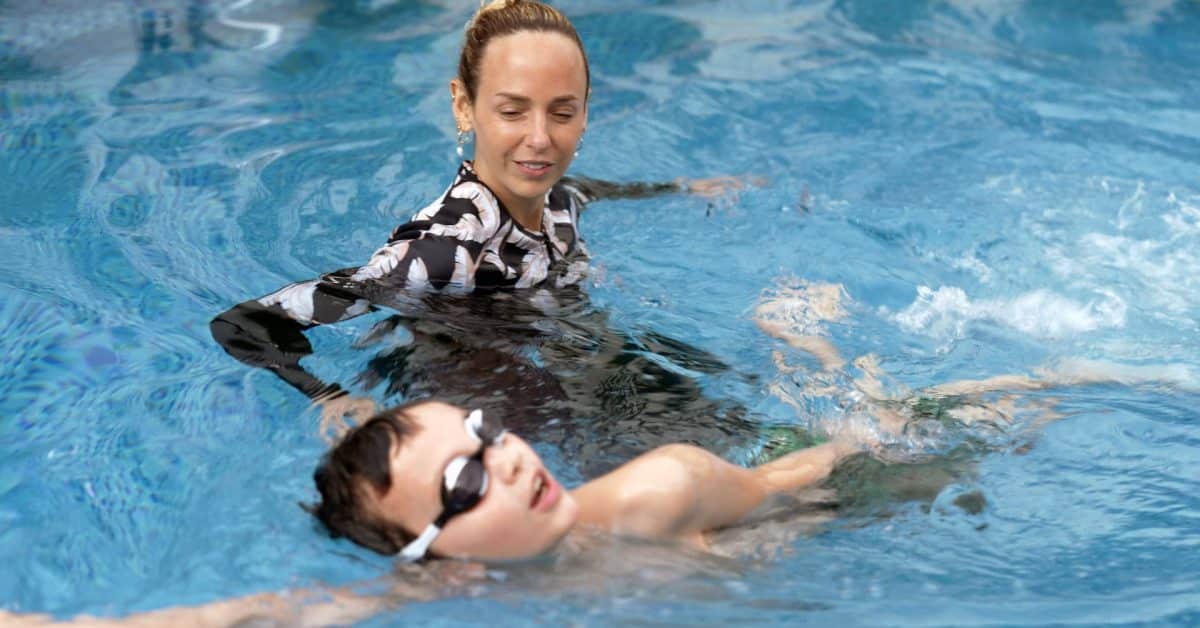 HadarF_Swim_18.00_02_21_16.Still001