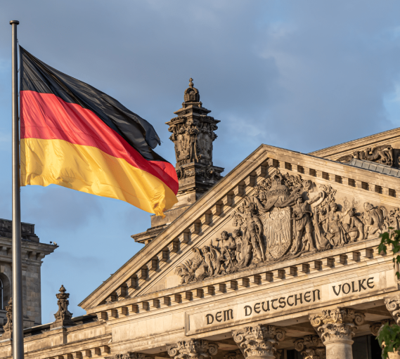 הזדמנות חלומית: גרמניה העבירה חוק שיאפשר ליהודים לקבל דרכון גרמני